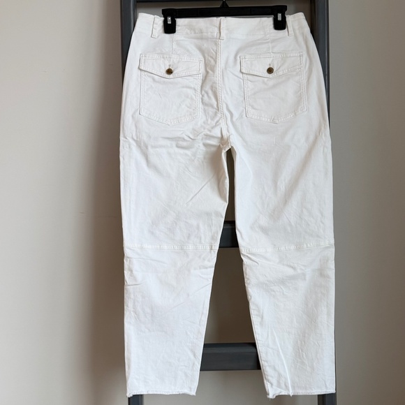 ✨ Banana Republic Girlfriend Authentic Chino – White (Petite 10) ✨ - Picture 2 of 3
